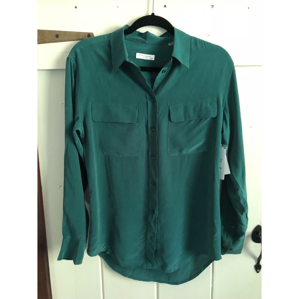 Equipment signature silk long sleeve. Excellent used condition.